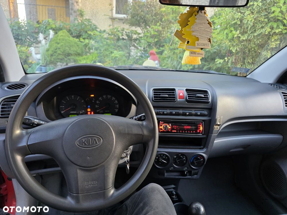 Kia Picanto - 22
