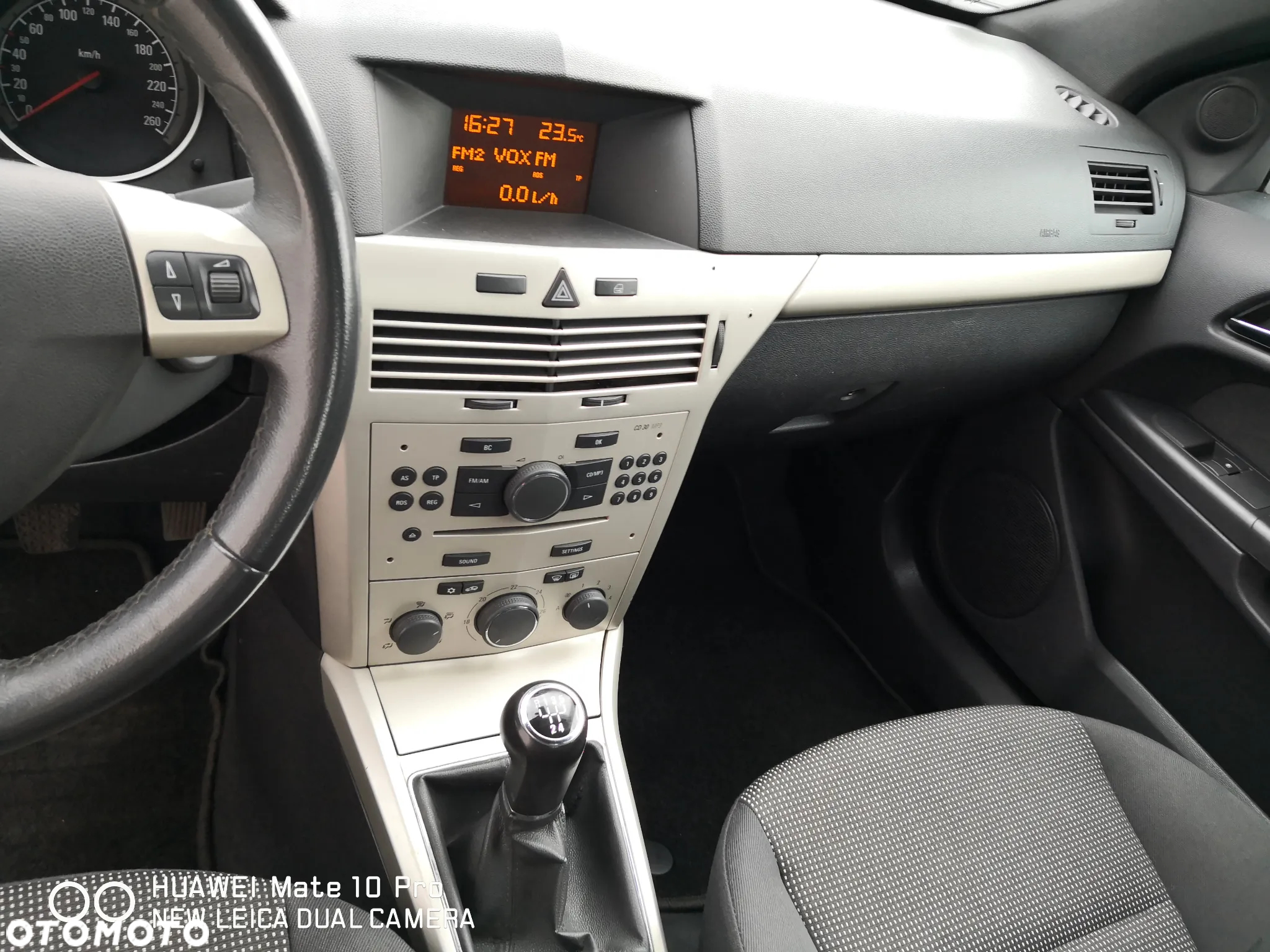 Opel Astra TwinTop 1.8 Cosmo - 11