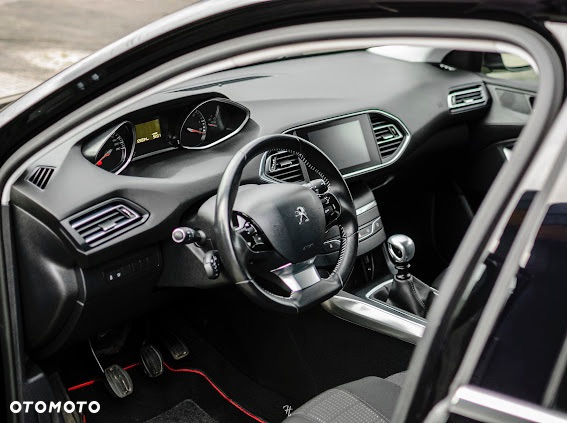 Peugeot 308 SW BlueHDi 120 Stop & Start Allure - 15