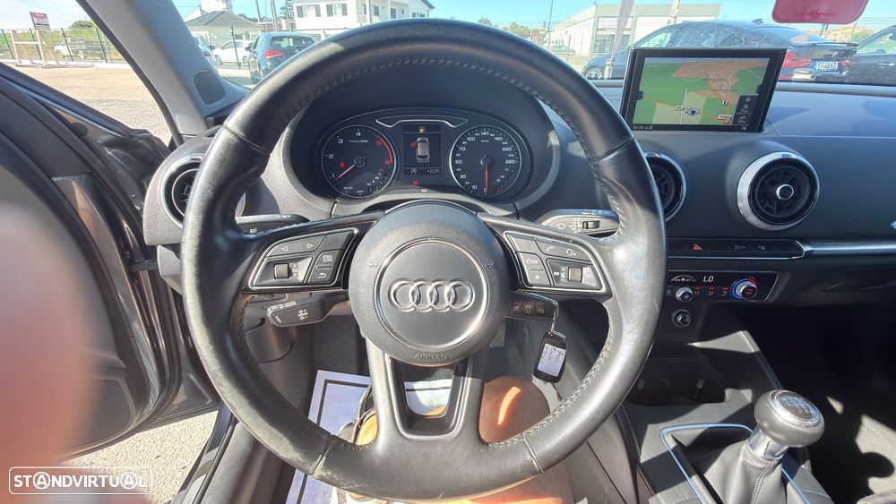 Audi A3 Sportback 1.6 TDI S-line - 19