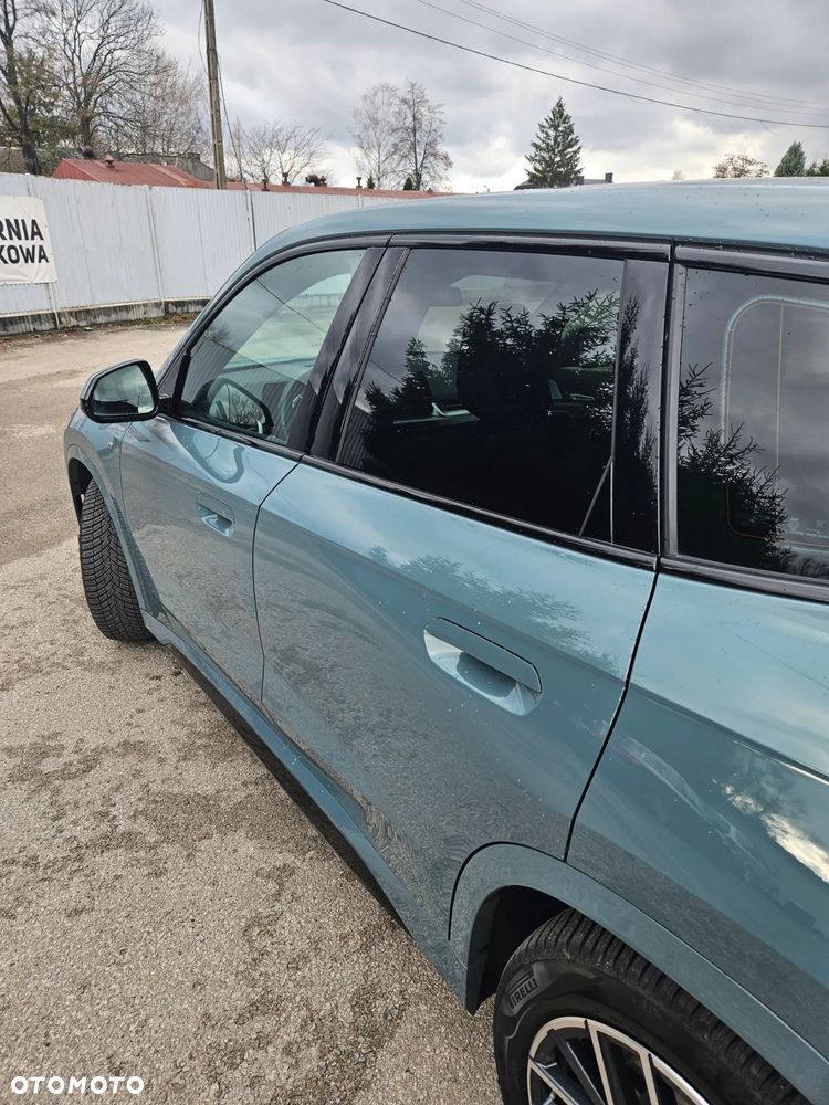 BMW iX1 xDrive30 66.5kWh M Sport Edition - 9