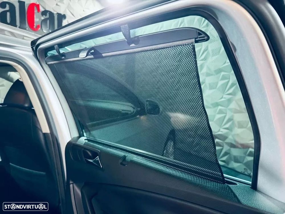 VW Passat Variant 2.0 TDI Highline DSG - 27