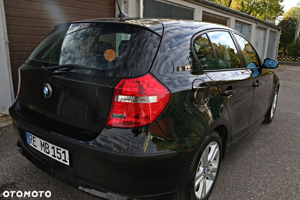 BMW Seria 1 116i - 23