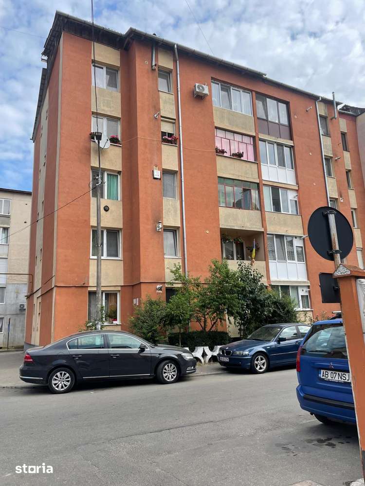 Vand apartament 2 camere Micro — fotografia 1