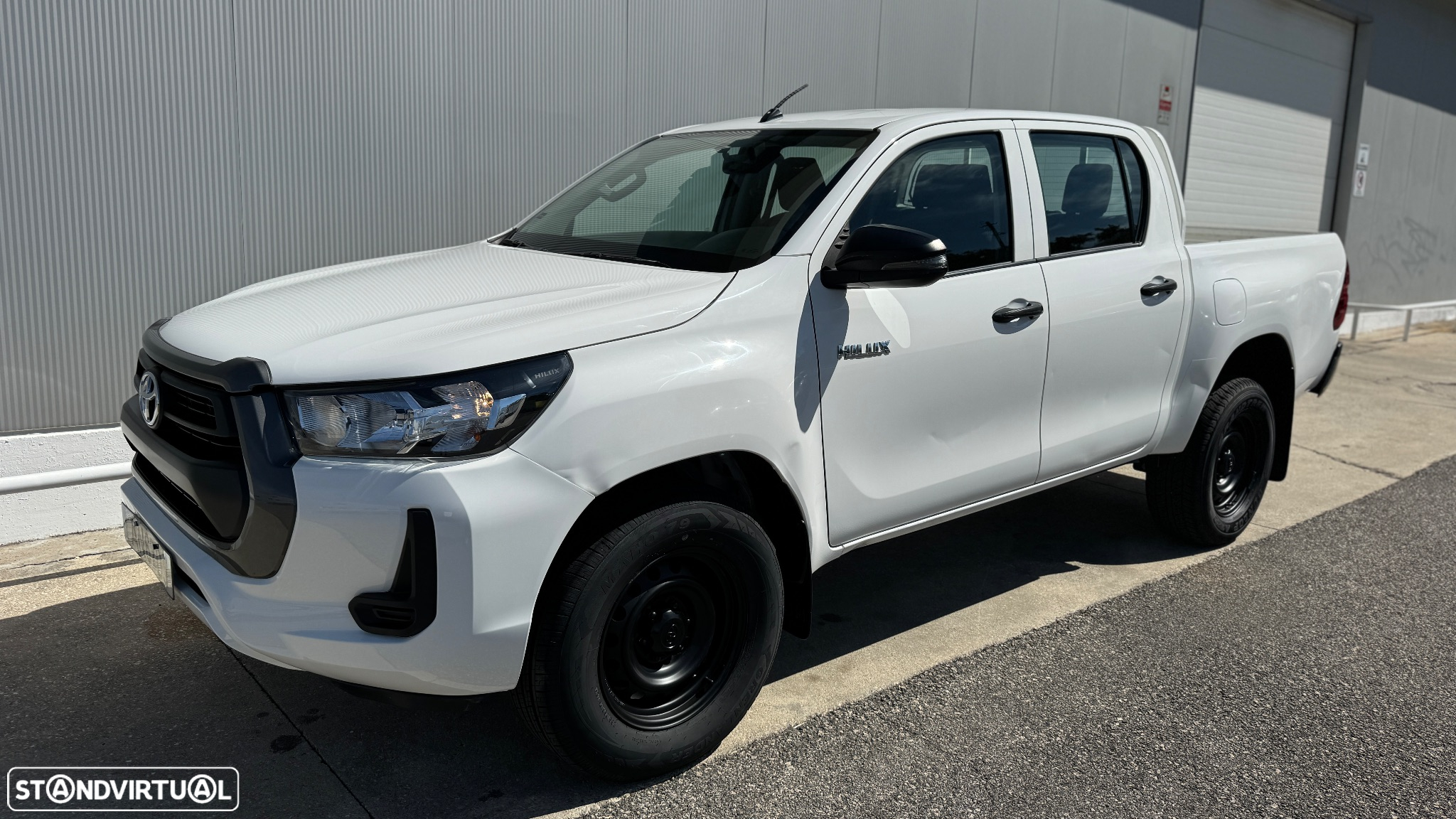 Toyota Hilux 2.4 D-4D 4WD CD CM - 18