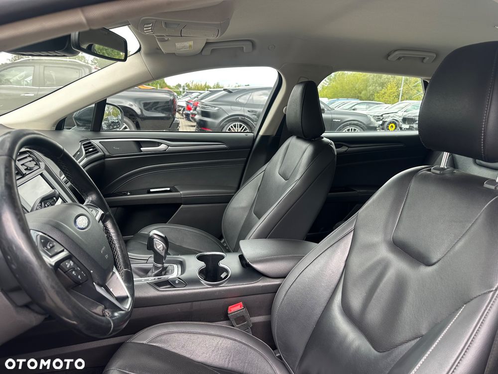 Ford Mondeo - 13