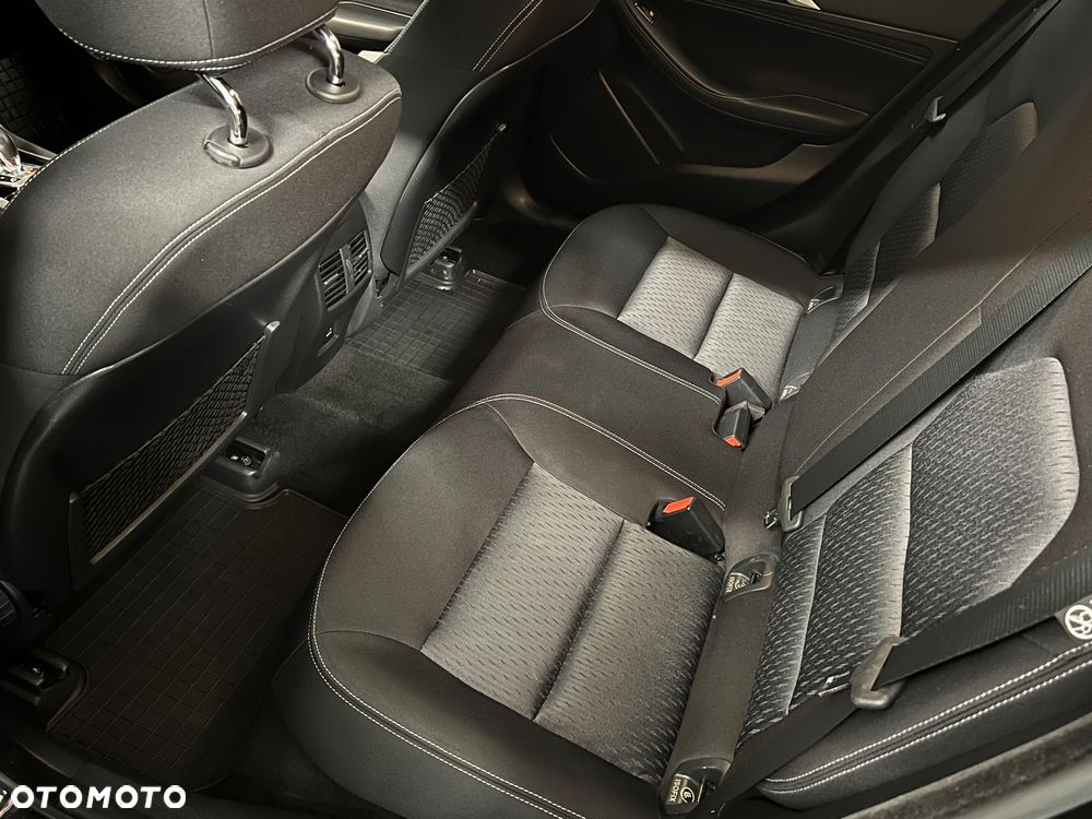 Infiniti Q30 1.6t Premium 7DCT - 8