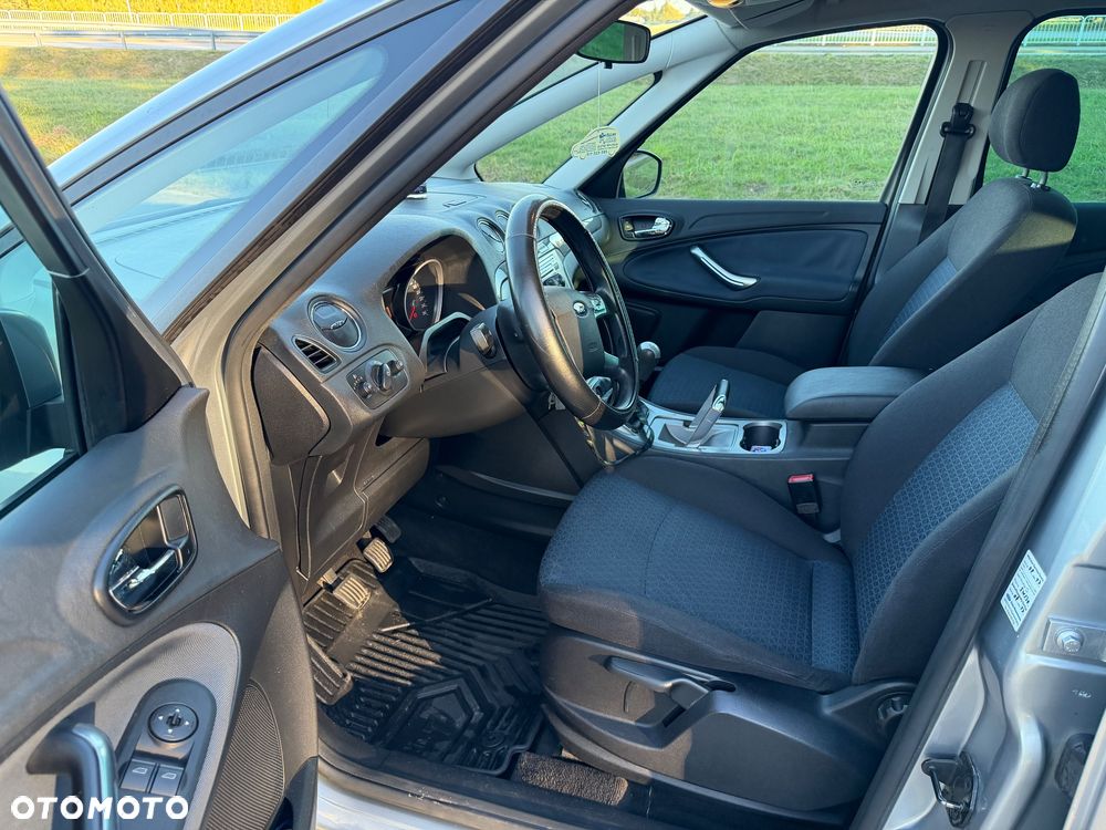 Ford S-Max - 15