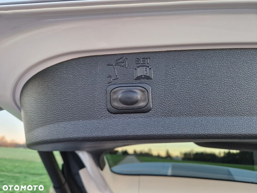 Ford Kuga 2.0 TDCi 4WD Titanium Plus - 13