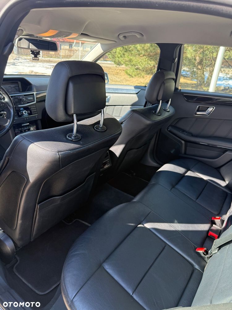 Mercedes-Benz Klasa E 350 CDI DPF 4Matic BlueEFFICIENCY 7G-TRONIC Avantgarde - 15