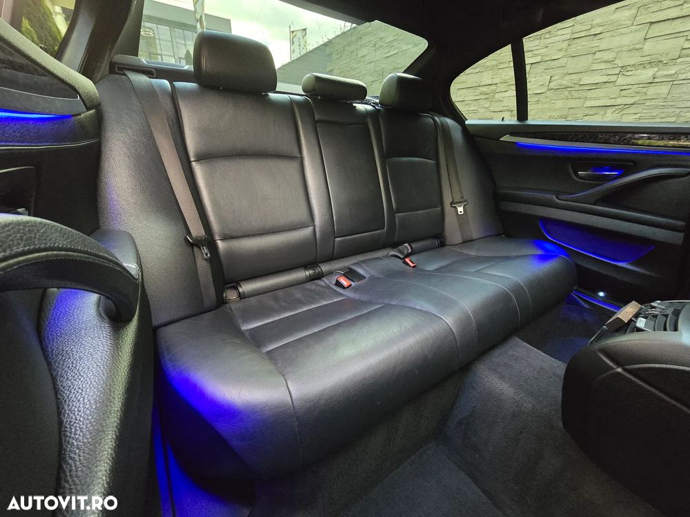 BMW Seria 5 525d xDrive AT - 6