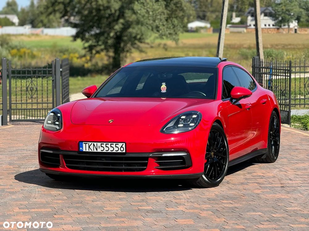 Porsche Panamera 4 - 22