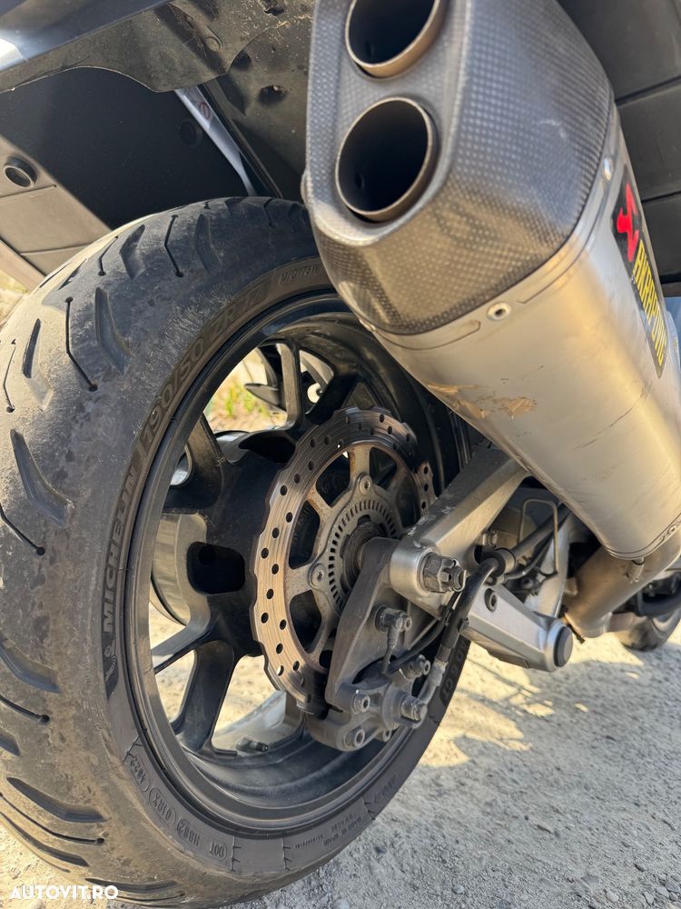 Kawasaki GTR 1400 Concours 14 - 11