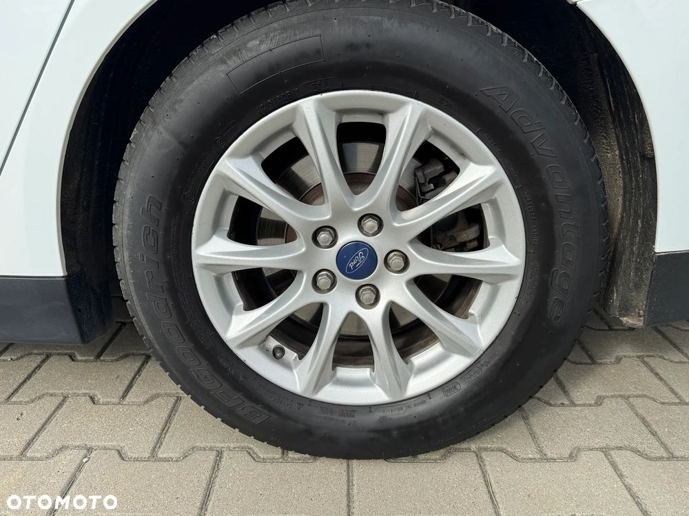Ford Mondeo 2.0 TDCi Ambiente PowerShift - 19