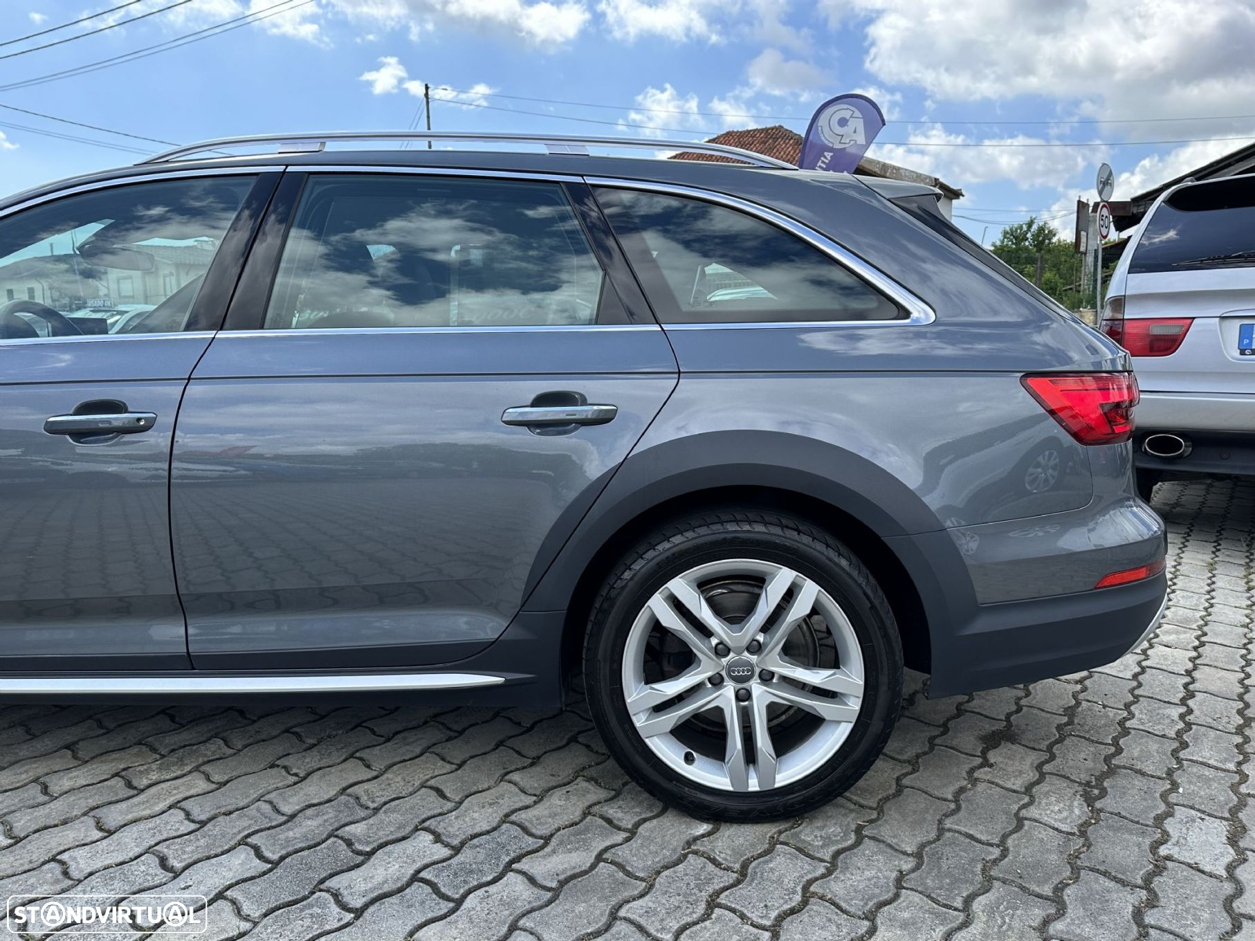 Audi A4 Allroad 2.0 TDi quattro S tronic - 23