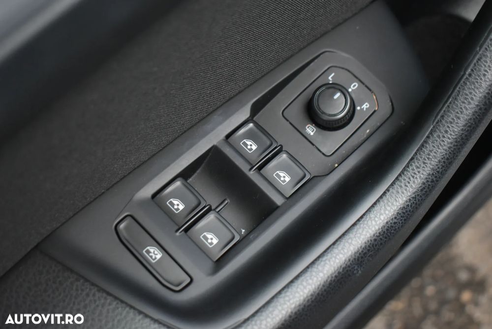 Volkswagen Passat 2.0 TDI DSG Comfortline - 12