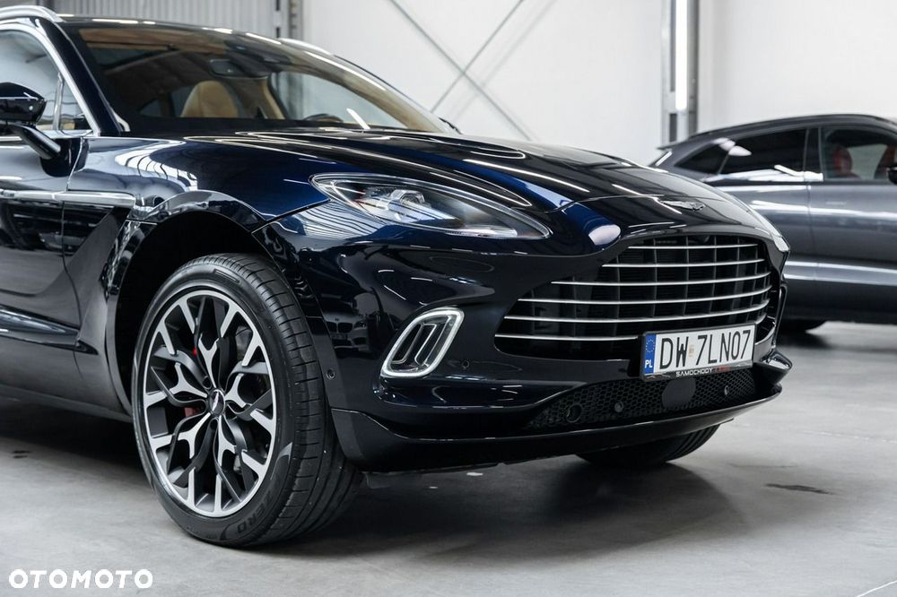 Aston Martin DBX Standard - 13