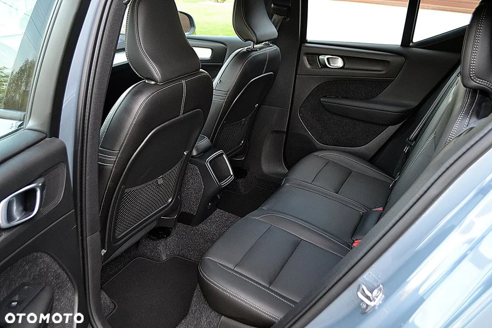Volvo XC 40 T3 Momentum - 14