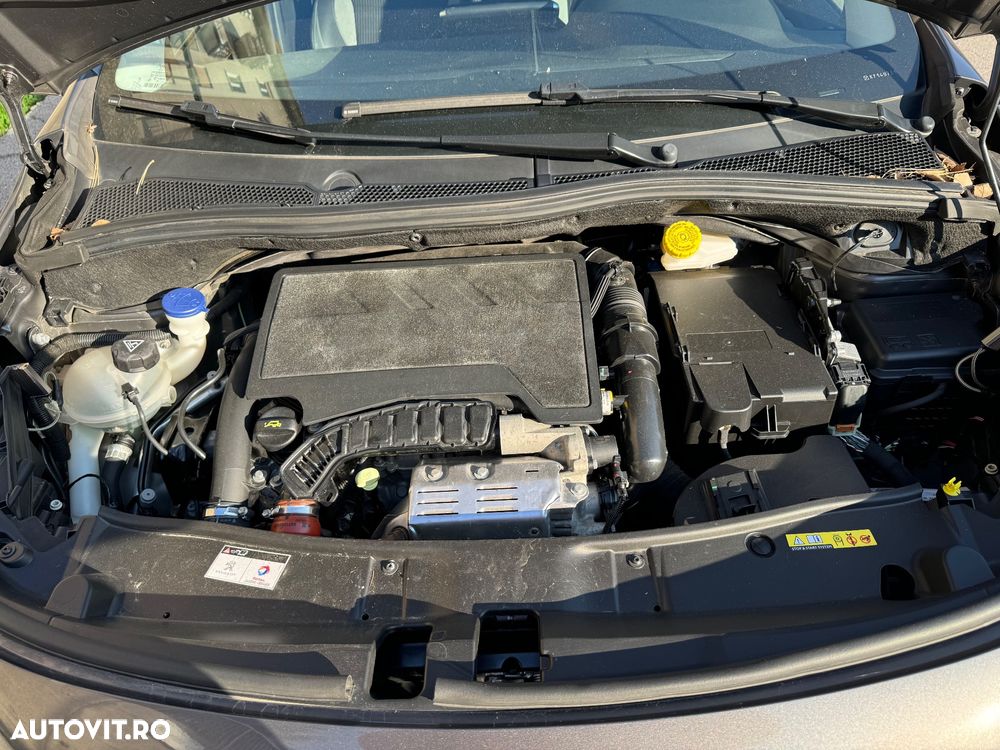 Peugeot 2008 1.2 PureTech Turbo S&S Allure - 22