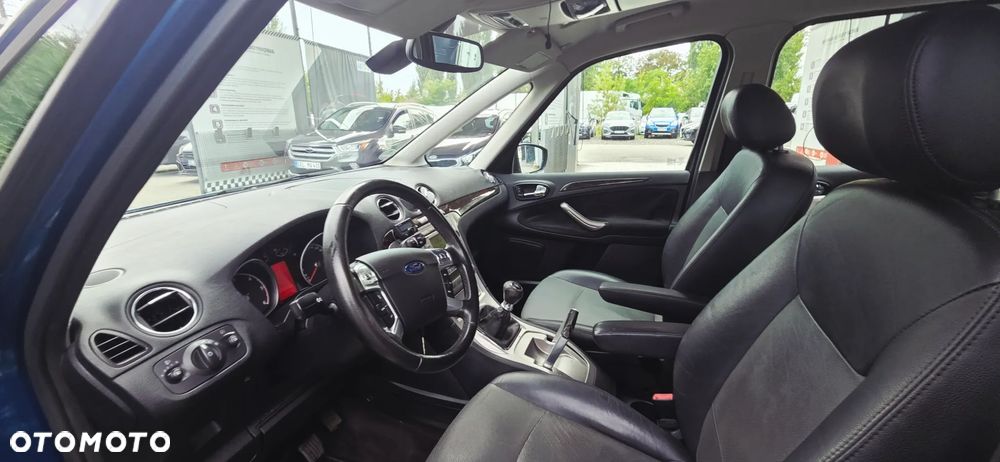 Ford Galaxy 2.0 TDCi Ghia - 27