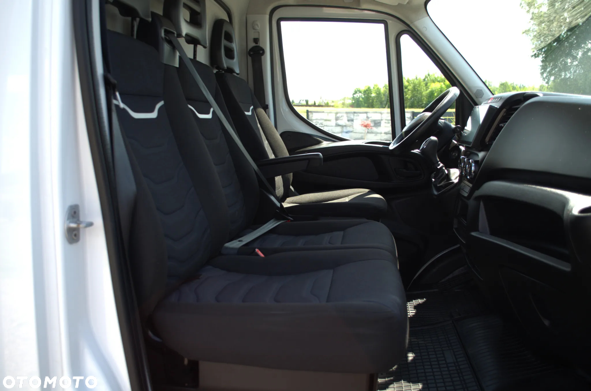Iveco DAILY - 18