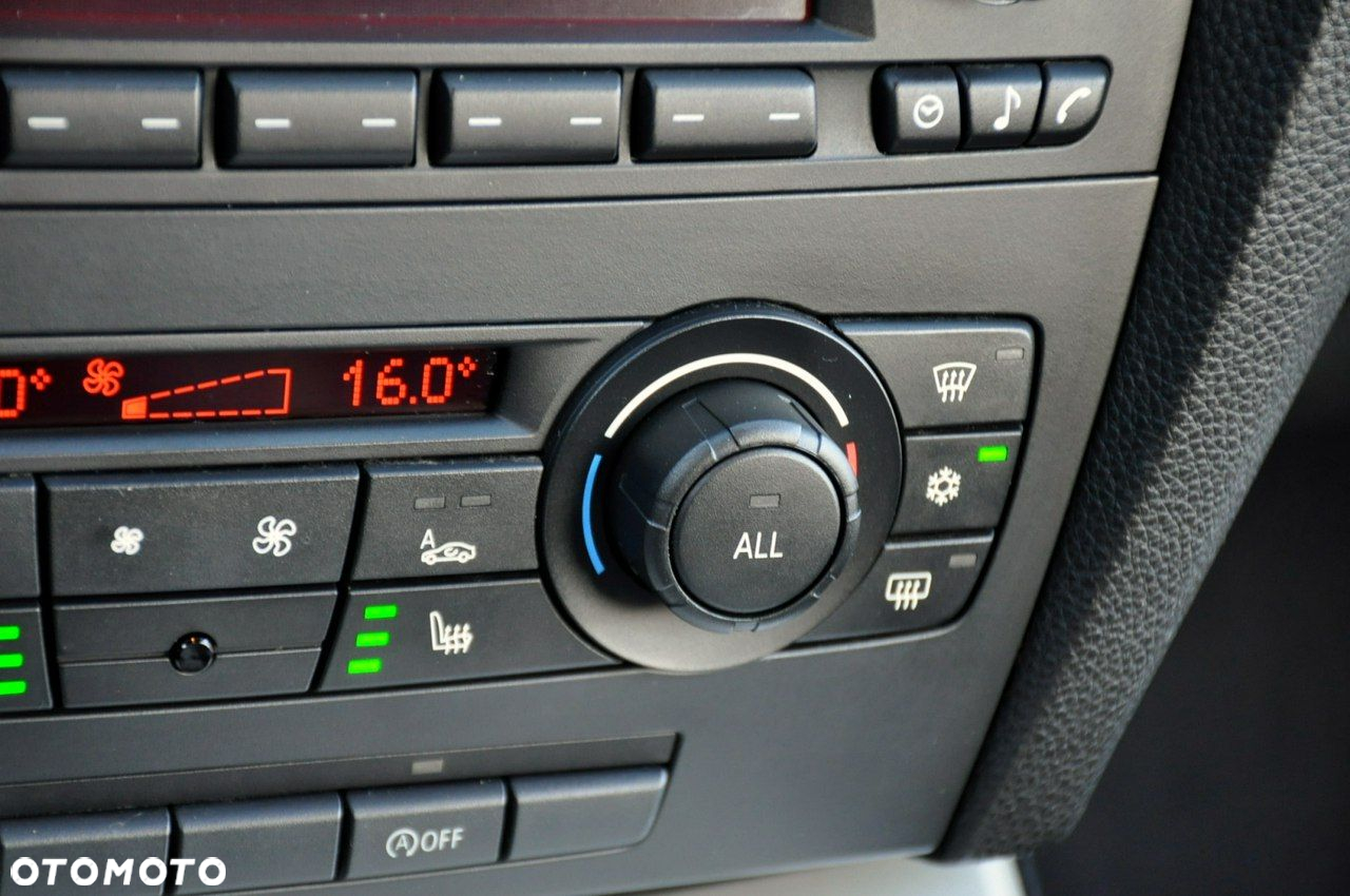 BMW Seria 3 - 32