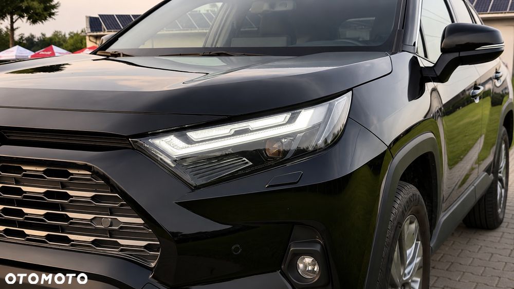 Toyota RAV4 - 6
