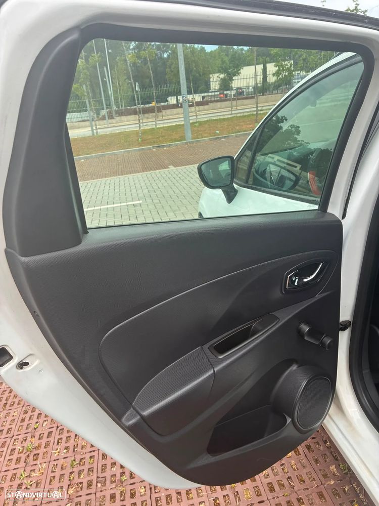 Renault Clio Sport Tourer 1.5 dCi - 22