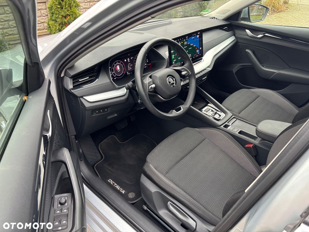 Skoda Octavia 2.0 TDI DSG Ambition - 14
