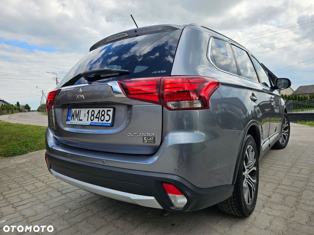 Mitsubishi Outlander 2.0 Intense Comfort 4WD CVT - 11