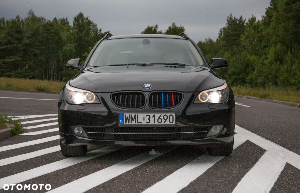 BMW Seria 5 525d Touring - 31