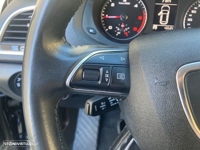 Audi Q3 2.0 TDI Design - 14