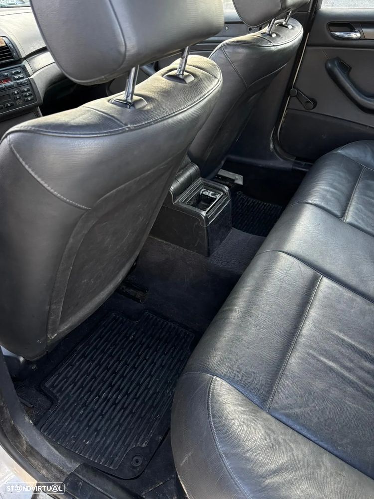 BMW 320 d Touring - 28