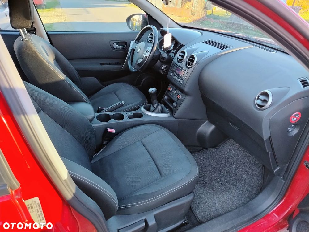 Nissan Qashqai 1.6 visia - 9