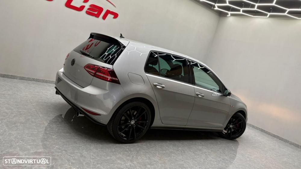 VW Golf 2.0 TSi GTi - 14