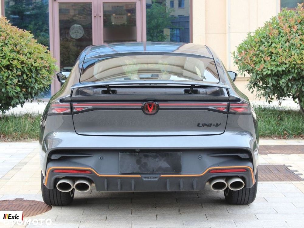 Changan UNI-V - 6