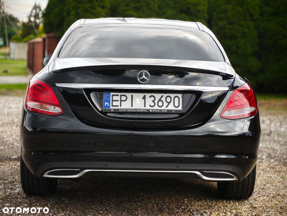 Mercedes-Benz Klasa C 180 7G-TRONIC - 34