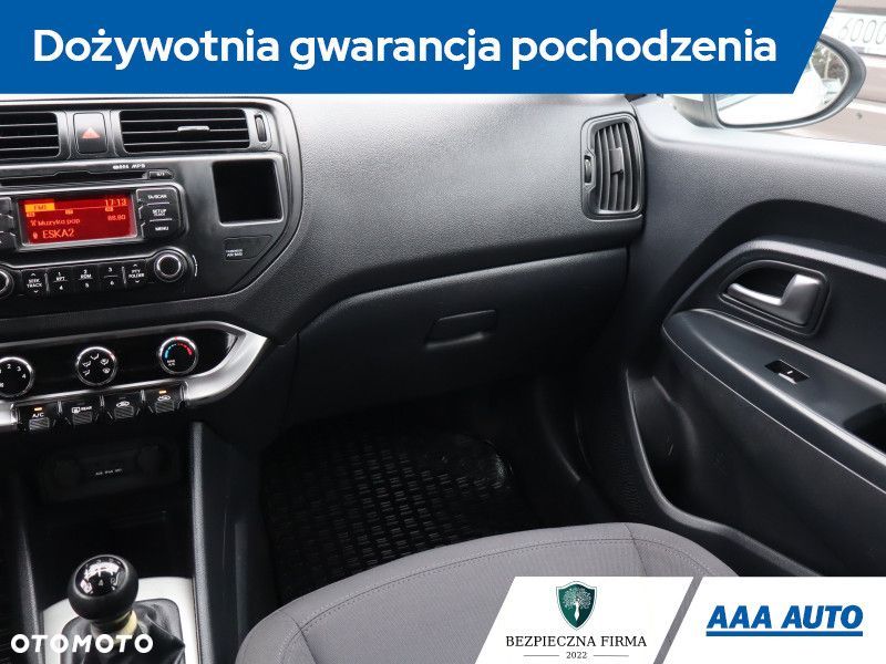 Kia Rio - 10