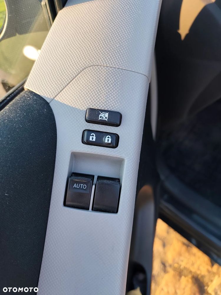 Toyota Yaris 1.0 VVT-i Luna - 9