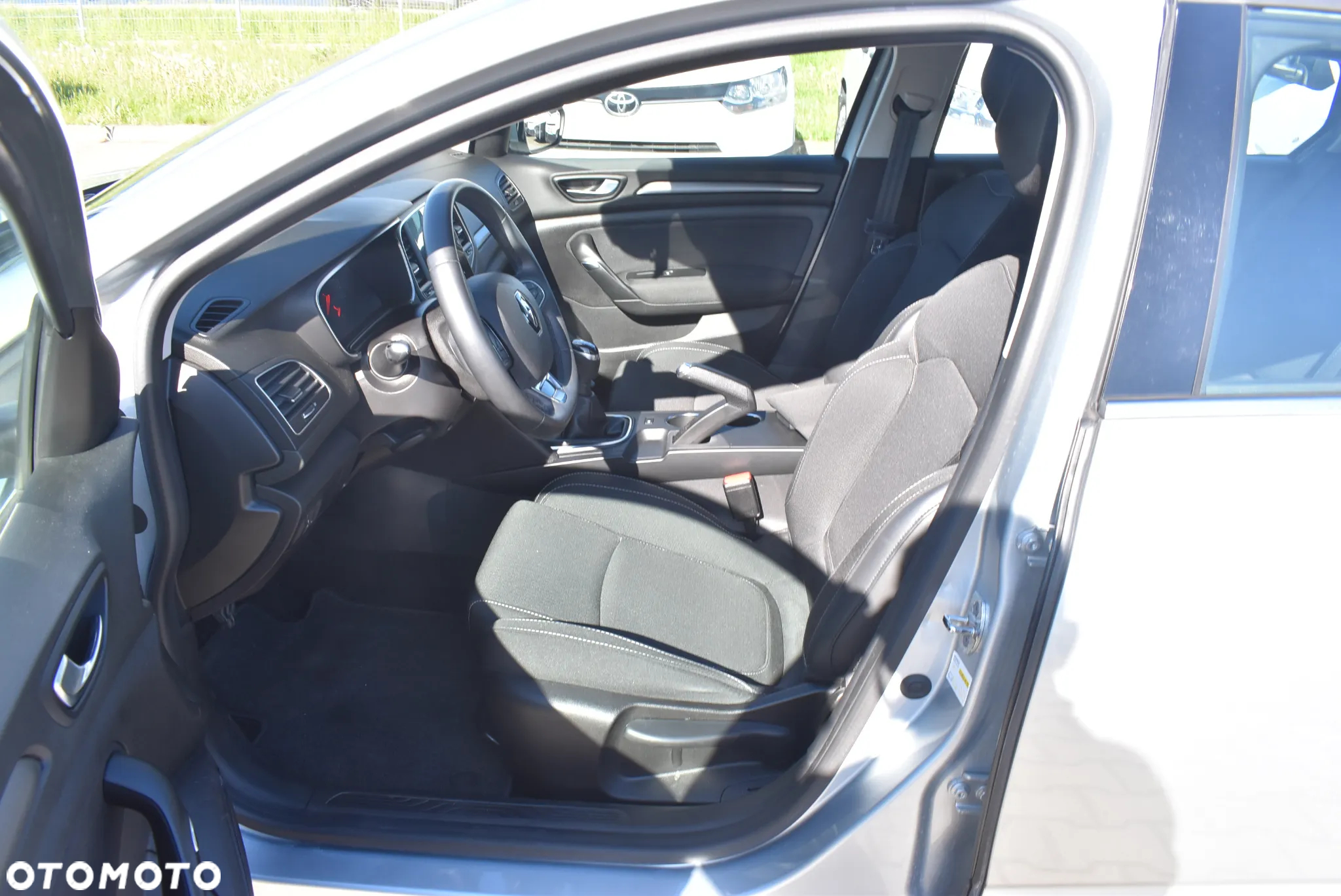 Renault Megane 1.3 TCe FAP Zen - 10