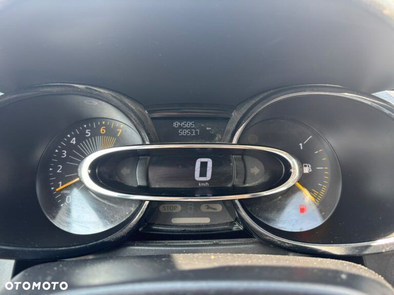 Renault Clio 1.2 16V 75 Expression - 5
