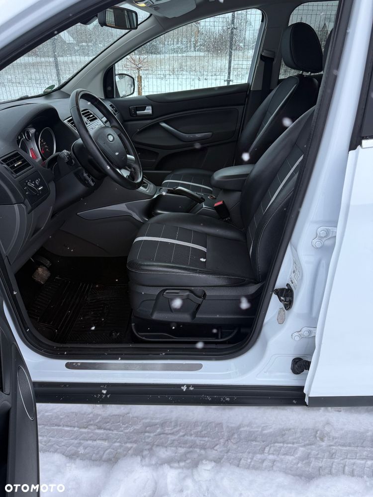 Ford Kuga 2.0 TDCi 4WD Titanium - 12