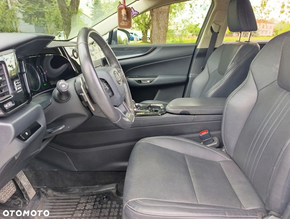 Lexus NX 350h - 25