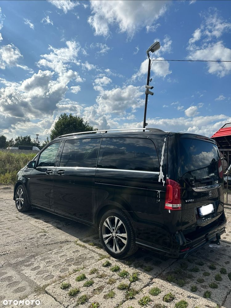 Mercedes-Benz V-Class 2016 photo 5