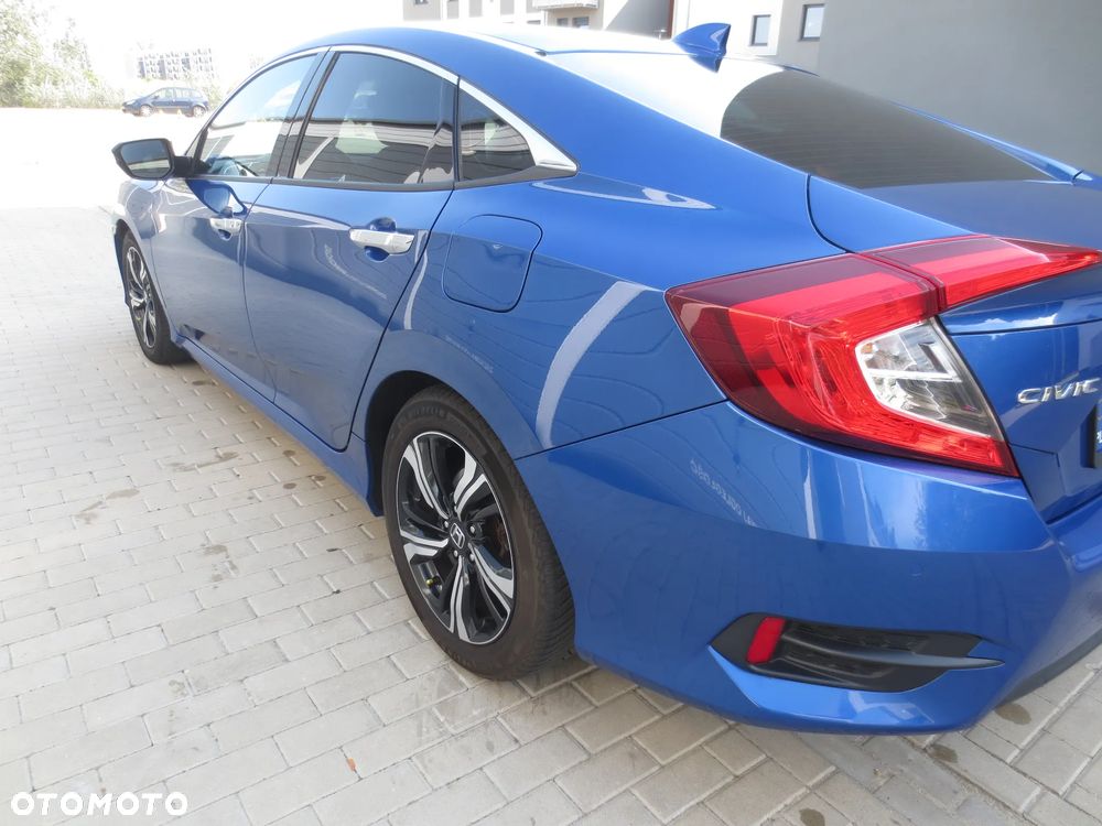 Honda Civic 1.5 T Comfort CVT - 12