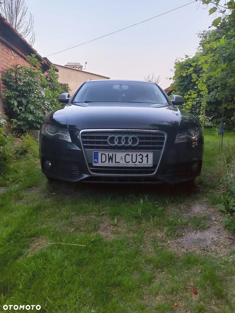 Audi A4 Avant - 1