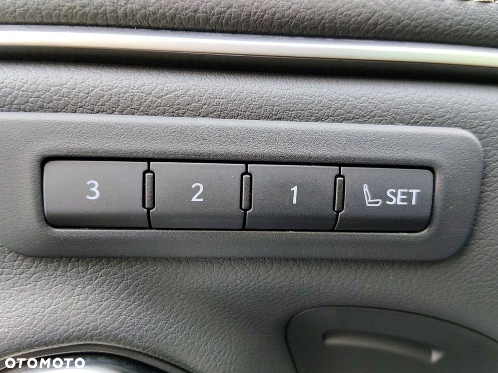 Lexus ES 300h Prestige - 28