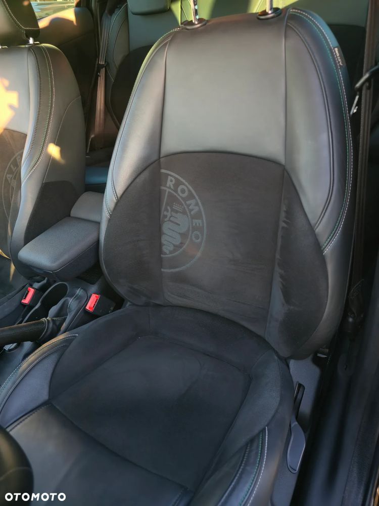 Alfa Romeo Giulietta 1.4 TB 16V Multiair Collezione - 20