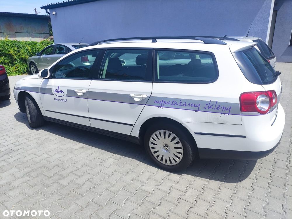Volkswagen Passat - 4