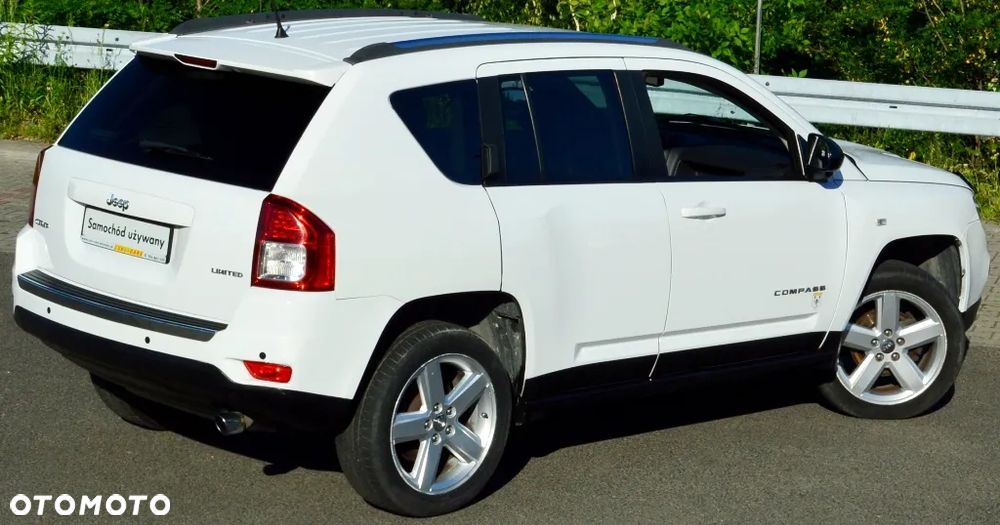 Jeep Compass - 12